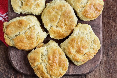 Tender Sourdough Biscuits Recipe: This Easy Sourdough Discard Recipe Is Genius