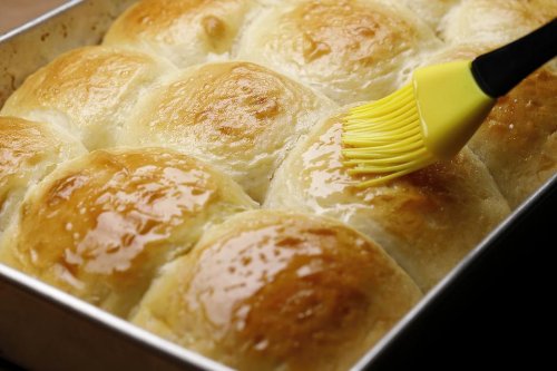 Grandma's Homemade Dinner Rolls Recipe: Hot From the Oven In About 40 Minutes