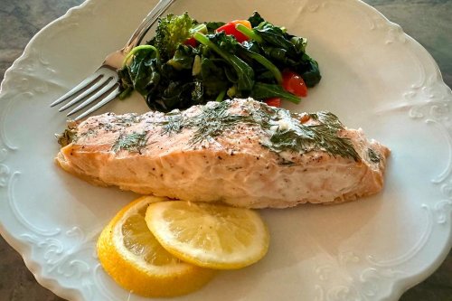 Mediterranean Lemon & Dill Salmon Recipe In Parchment Is So Flavorful (5 Ingredients, 20 Minutes)