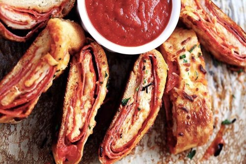 30-Minute Stromboli Recipe Will Bring the Family to the Dinner Table