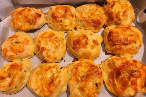 French Cheese Puffs Recipe (Gougère) Is Baking Magic (25 Minutes, 8 Ingredients)