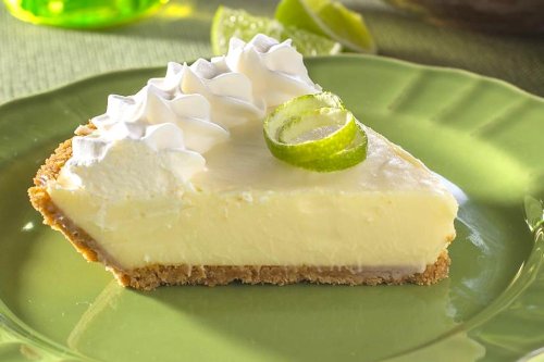 Creamy 4-Ingredient Key Lime Pie Recipe Is So Easy & Refreshing