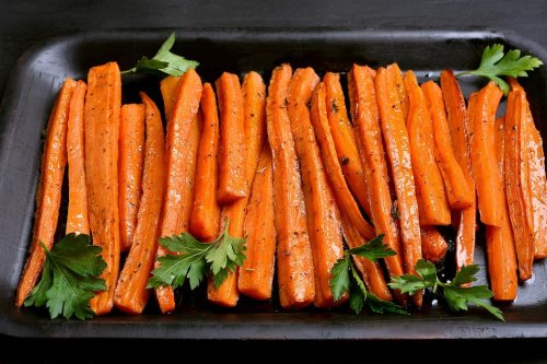 Herb Roasted Balsamic Carrots Recipe With Garlic: Can You Say Delicious? | Vegetables | 30Seconds Food