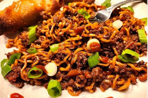 Ground Beef Ramen Noodles Recipe: An Asian Slow-cooker Recipe That's Mouth Watering