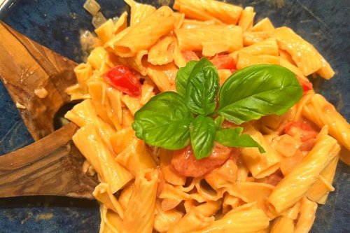 Penne al la Vodka Recipe: This Italian Pasta Dinner Is Ready in Under 30