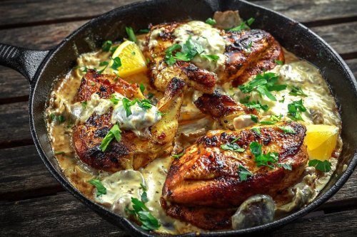 Savory Skillet Chicken Recipe With Creamy Bacon & Mushroom Sauce Will Leave You Speechless