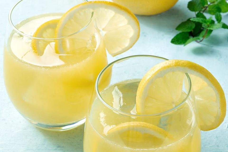 The Golden Betty White Cocktail Recipe: A Vodka & Limoncello Cocktail Recipe Inspired By a Legend | Cocktails | 30Seconds Food