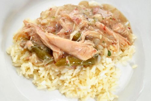 Tasty 3-Ingredient Slow-cooker Chicken & Gravy Recipe Is the Real Deal