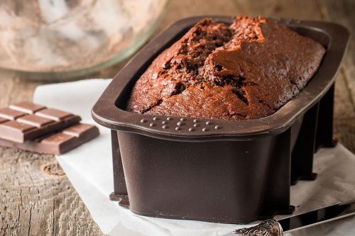 Moist Chocolate Pound Cake Recipe: This Chocolate Pound Cake Recipe Would Make Grandma Proud | Cakes/Cupcakes | 30Seconds Food