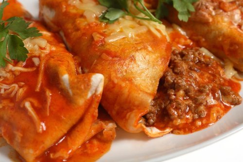 This Easy Beef Enchiladas Recipe Is a Low-Calorie Recipe ...