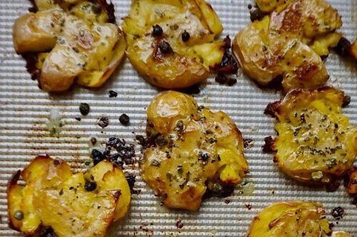 Crispy Smashed Potatoes Recipe With Capers: Crunchy Potatoes That Are Sweet, Salty & Irresistible | Side Dishes | 30Seconds Food