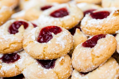 Grandma's Raspberry Thumbprint Cookie Recipe: Prettiest Cookie On Your Holiday Tray | Cookies | 30Seconds Food