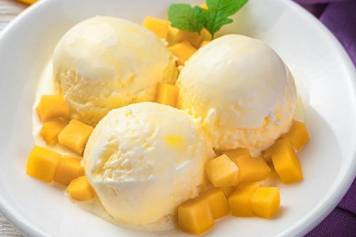 2-Ingredient Mango Ice Cream Recipe Is No-Churn, Non-Dairy, Vegan & No Added Sugar