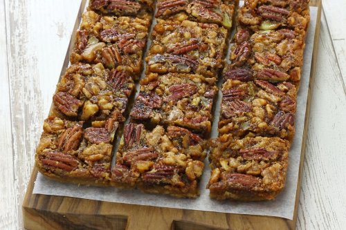 Ooey, Gooey Pecan Pie Bars Recipe: This Easy Pecan Cookie Bars Recipe Is Like Pecan Pie But Easier | Desserts | 30Seconds Food