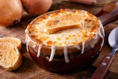 Best French Onion Soup Recipe: A Chef's Favorite Easy French Onion Soup Recipe | Soups | 30Seconds Food