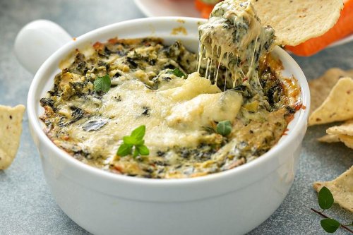 This Easy Baked Parmesan Artichoke Dip Recipe Is Crazy Good