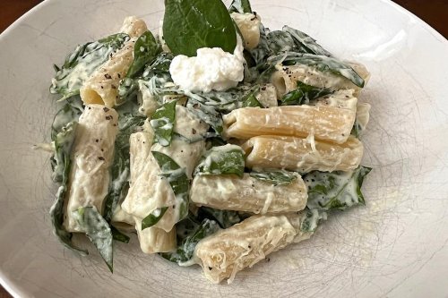 Creamy Spinach Ricotta Pasta Recipe Is a Luscious Vegetarian Dinner