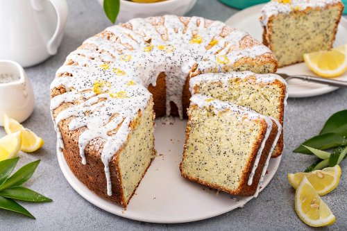 Lemon Poppy Seed Bundt Cake Recipe: A Light, Luscious Lemon Dessert