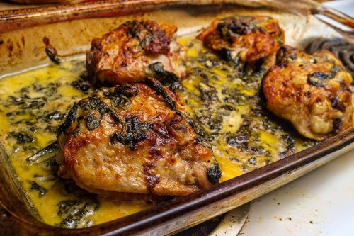 Easy Garlic & Parsley Butter Baked Chicken Recipe Is Pure Deliciousness