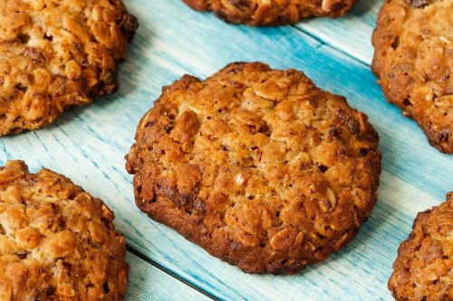 Ukrainian Oatmeal Cookies Recipe: These Easy Oatmeal Cookies Are Thin & Crisp