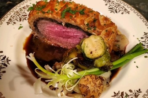 A Gorgeous Celebration-Worthy Beef Wellington Recipe From a Chef