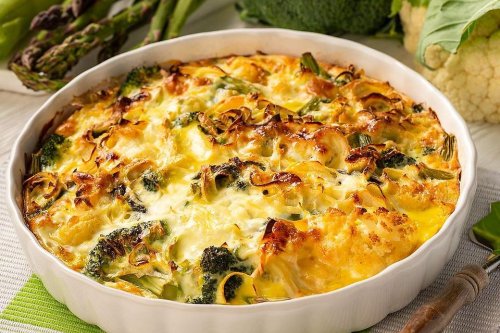 Grandma's Famous Vegetable Casserole Recipe With Creamy Cheddar Cheese Sauce | Casseroles | 30Seconds Food