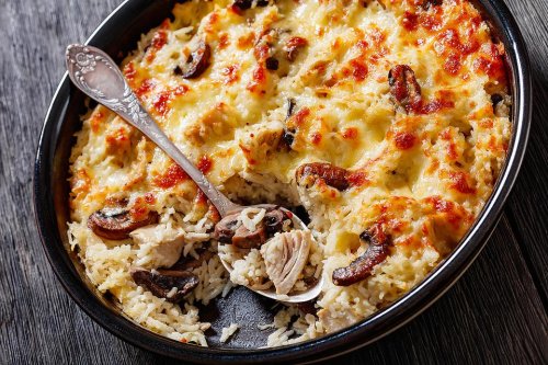Grandma's Chicken & Rice Casserole Recipe: An Old-fashioned Favorite