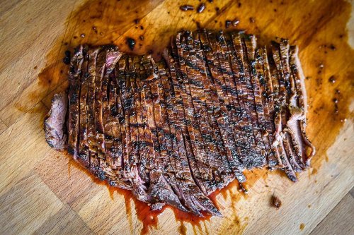 4-Ingredient Flank Steak Recipe Is Crazy Tender & Super Juicy