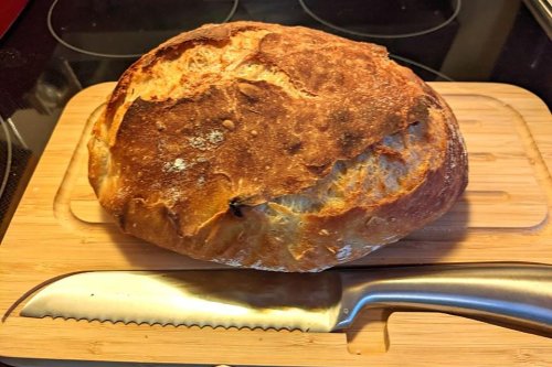 Easy No-Knead Artisan Bread Recipe Tastes Like It Came From a Bakery