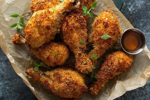 Crunchy Oven-fried Chicken Recipe With Hot Honey Sauce Is Simply Delicious | Poultry | 30Seconds Food