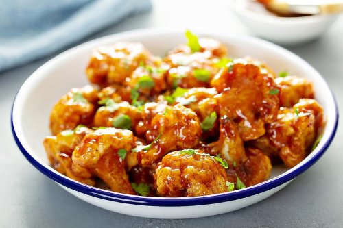 Buffalo Cauliflower Bites Recipe: Your Mouth Won't Know What Hit It (5 Ingredients) | Vegetables | 30Seconds Food