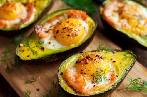 Easy Avocado Eggs Recipe: This Baked Smoked Salmon & Eggs in Avocados Recipe Is the Best Way to Start Your Day | Brunch | 30Seconds Food