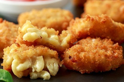 3-Ingredient Crispy Fried Macaroni & Cheese Balls Recipe Melts in Your Mouth