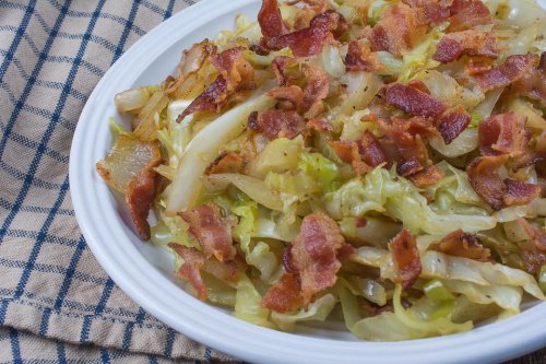 Southern "Fried" Cabbage Recipe With Bacon: Make This Easy Cabbage Recipe & You May Be Rollin' in the Benjamins | Vegetables | 30Seconds Food