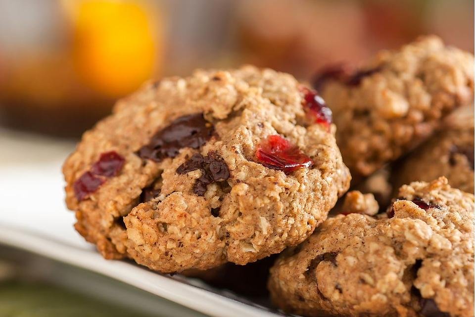 Oatmeal Cranberry Chocolate Chip Cookies Recipe: A Chewy, Sweet & Tart Holiday Cookie Recipe | Cookies | 30Seconds Food
