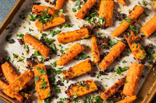 Roasted Garlic Carrots Recipe: This Crunchy, Garlicky Carrot Recipe Has That Wow Factor