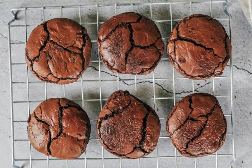Fudgy Brownie Cookie Recipe: 5-Ingredient Chocolate Brownie Cookies Recipe Is Irresistible | Cookies | 30Seconds Food