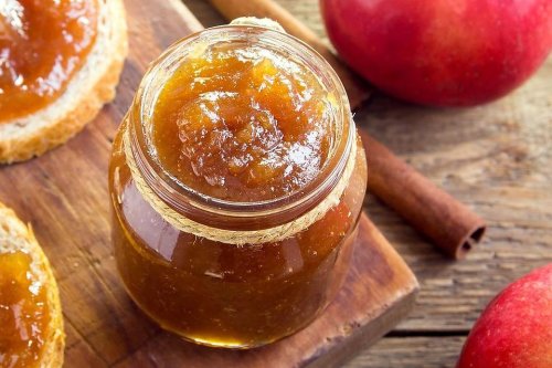 Spread This 3-Ingredient Apple Butter Recipe on Your Biscuits