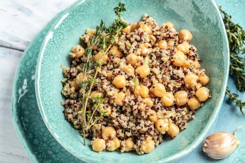Quinoa Salad Recipe With Chickpeas in a Roasted Green Onion Vinaigrette: Healthy Eating Never Tasted So Good