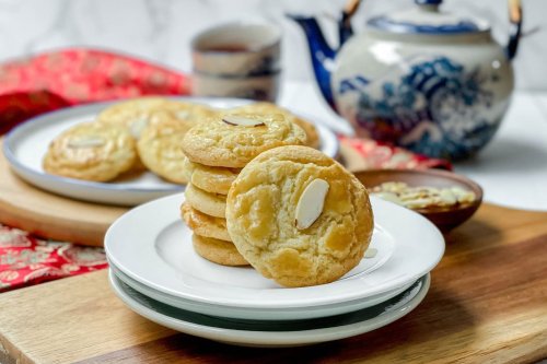 Easy Chinese Almond Cookies