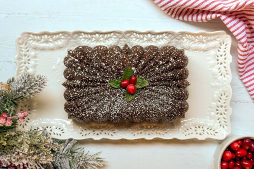 Easy Gingerbread Loaf Cake
