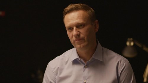 Alexei Navalny describes 'corrupt officials' living in London helping Putin in never-before-seen interview