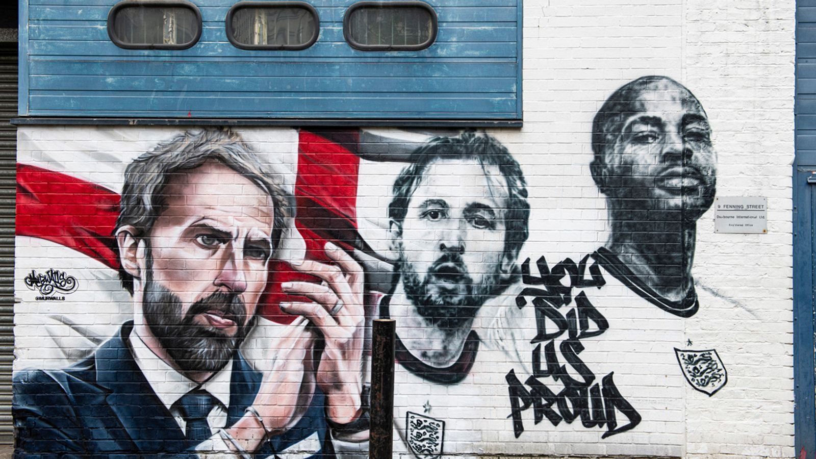 Euro 2020: Mural of Gareth Southgate, Harry Kane and Raheem Sterling unveiled in London