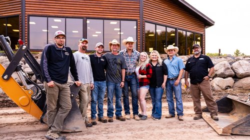 CASE and Country Music Superstar Jon Pardi Launch Contest to Promote Careers in Construction
