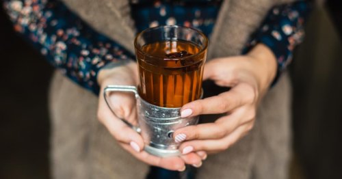 C’est la boisson anti-coup de froid : voici la recette pour préparer un vrai grog comme nos grands-mères - 750g.com