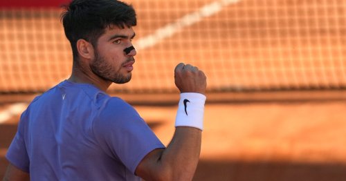 Alcaraz enchaîne à Rome et attend de pied ferme Sinner en finale