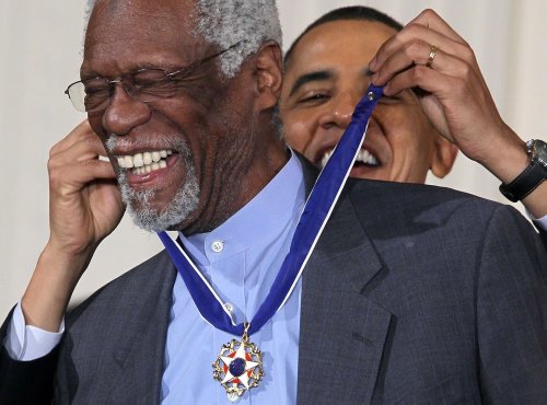 Sports world (and beyond) reacts to passing of Bill Russell