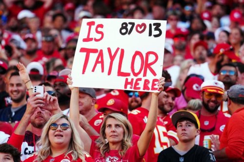 Felger’s thoughts on Taylor Swift attending Sunday Night Football