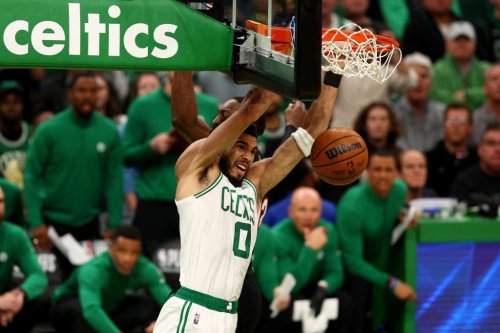 Celtics go wire-to-wire in blowout win over Heat, tie series 2-2