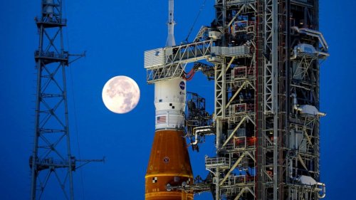 NASA prepares return to the moon with new mission set for August launch